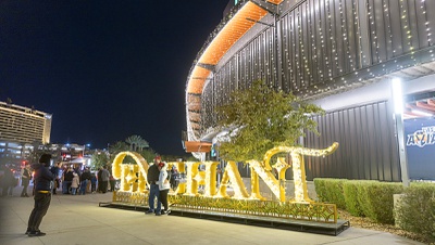 Enchant’s maze, now a Las Vegas holiday tradition, brings a million lights and a million memories