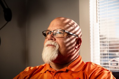Portrait of Air Force veteran Dave Crete, founder of the advocacy organization The Invisible Enemy, which pushes to help veterans exposed to toxic chemicals at the Nevada Test and Training Range, Tuesday De. 17, 2024.