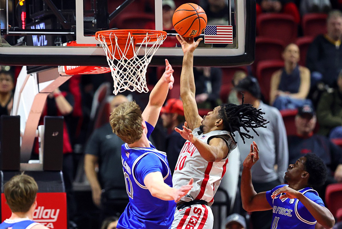 Energy abounds as UNLV basketball overwhelms Air Force