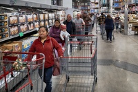 While people may have been expected to reduce discretionary spending as gas cost about $4.50 a gallon, Bank of America’s credit and debit card spending growth data in May showed spending—without gas—still ran close to the strongest it’s been for three or four years.