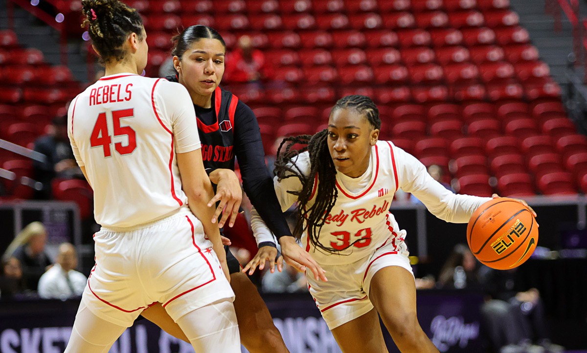 Next wave takes charge as UNLV women knock off Hawaii in WBIT