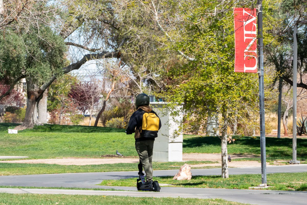 Aumenta la preocupación por el aumento de las muertes en accidentes con bicicletas y scooters electricas – Las Vegas Sun