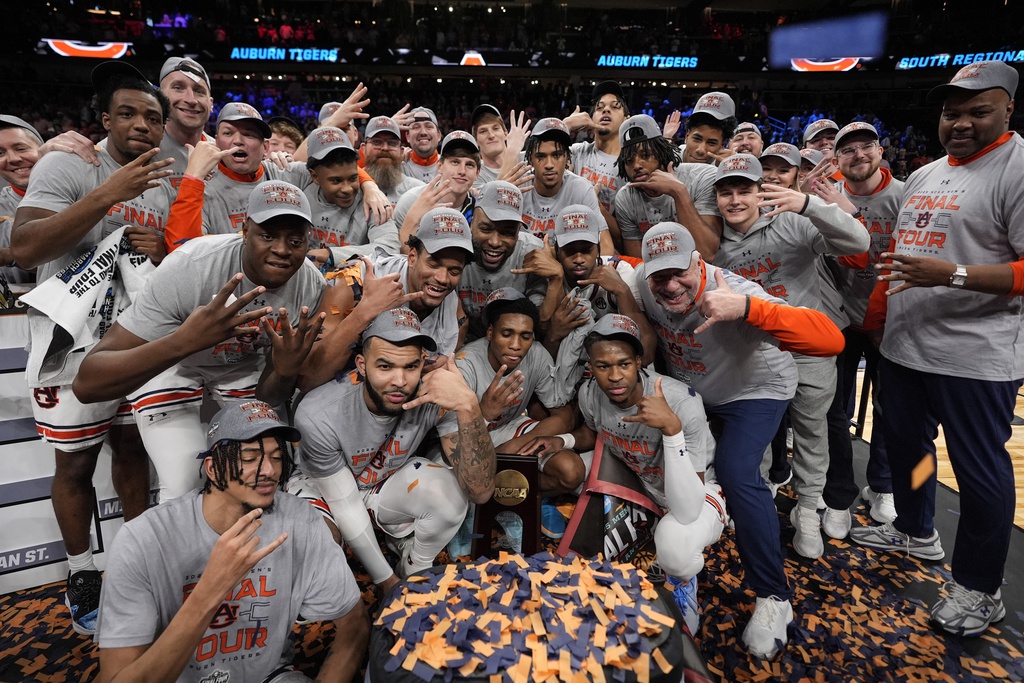 Auburn completes sweep of No. 1 seeds into Final Four, beating Michigan State 70-64