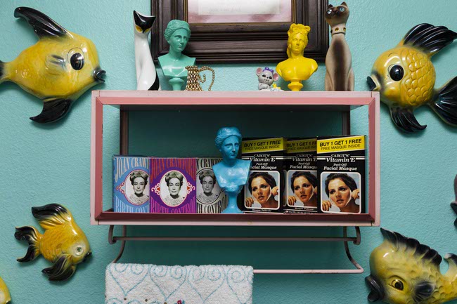 Decor and antiques are shown in a bathroom of a home built in 1964, Thursday, April 24, 2025. The home will be featured in the Nevada Preservation Foundation’s “Home + History Las Vegas” annual heritage festival May 1-4.