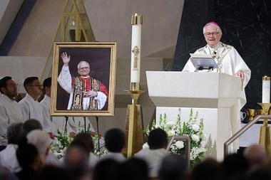 Las Vegas Archbishop George Leo Thomas didn’t know what to expect ahead of Sunday’s Mass of Thanksgiving to celebrate the newly anointed Pope Leo XIV, the first American ever selected to lead the …
