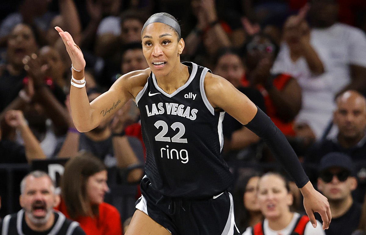 A’ja Wilson scores 27 points in the Aces' 78-72 victory over the Valkyries