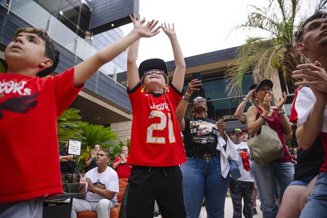 The Vegas Knight Hawks celebrate their IFL National Championship win at the M Resort in Henderson, Thursday, Aug. 28, 2025.