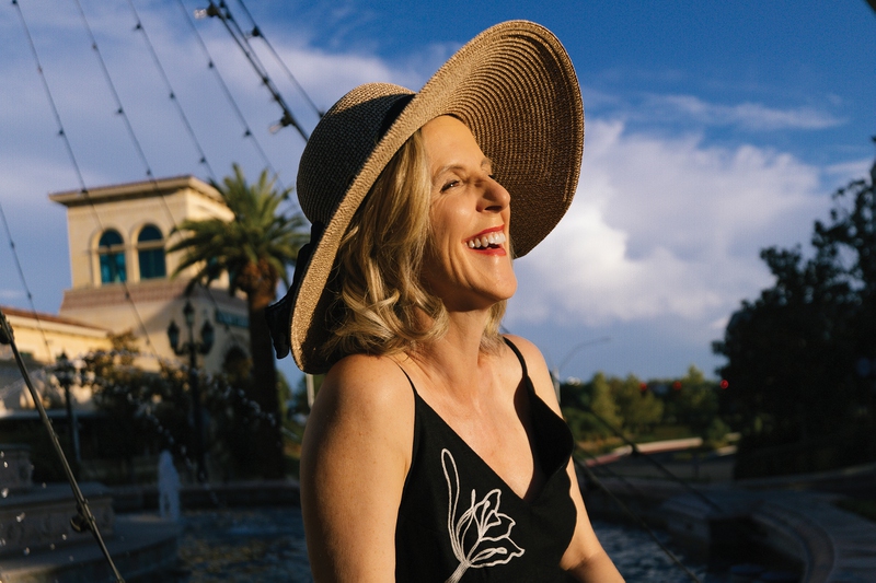 Ciara Byrne grew up in Dublin where her happiest moments were spent working in her family’s garden, walking along the Irish coast and picking blackberries behind her home.