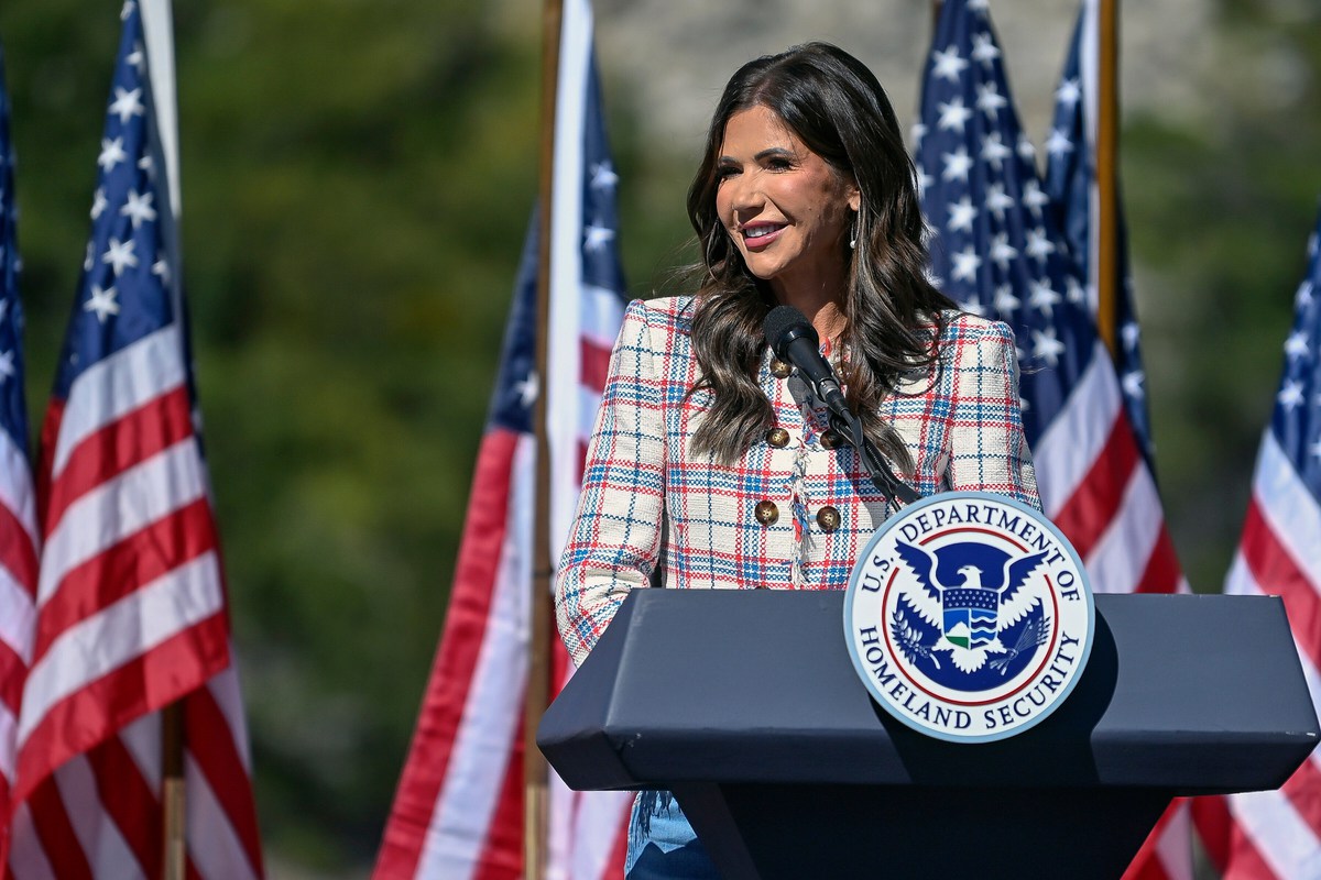 Sen. Jacky Rosen urges Noem's impeachment as Dem fury grows over Minneapolis shooting