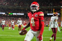The Chiefs have won and covered in all three games, including a 28-7 stifling of Washington as 10.5-point favorites on Monday Night Football in Week 8, to get back to their usual spot at the top of NFL betting boards around town. ...

