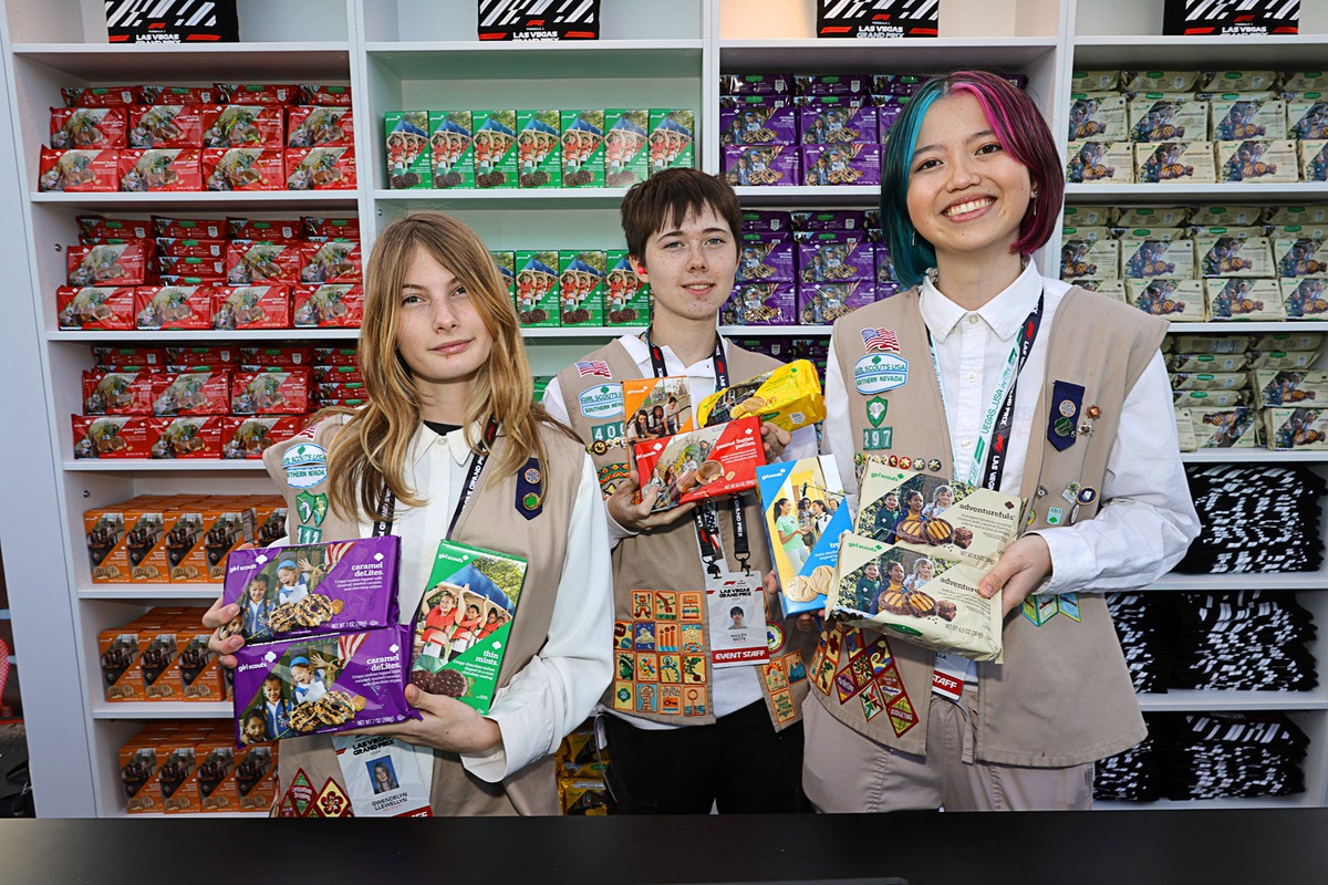 Donde las carreras de autos se unen con el empoderamiento, las Girl Scouts se roban el show