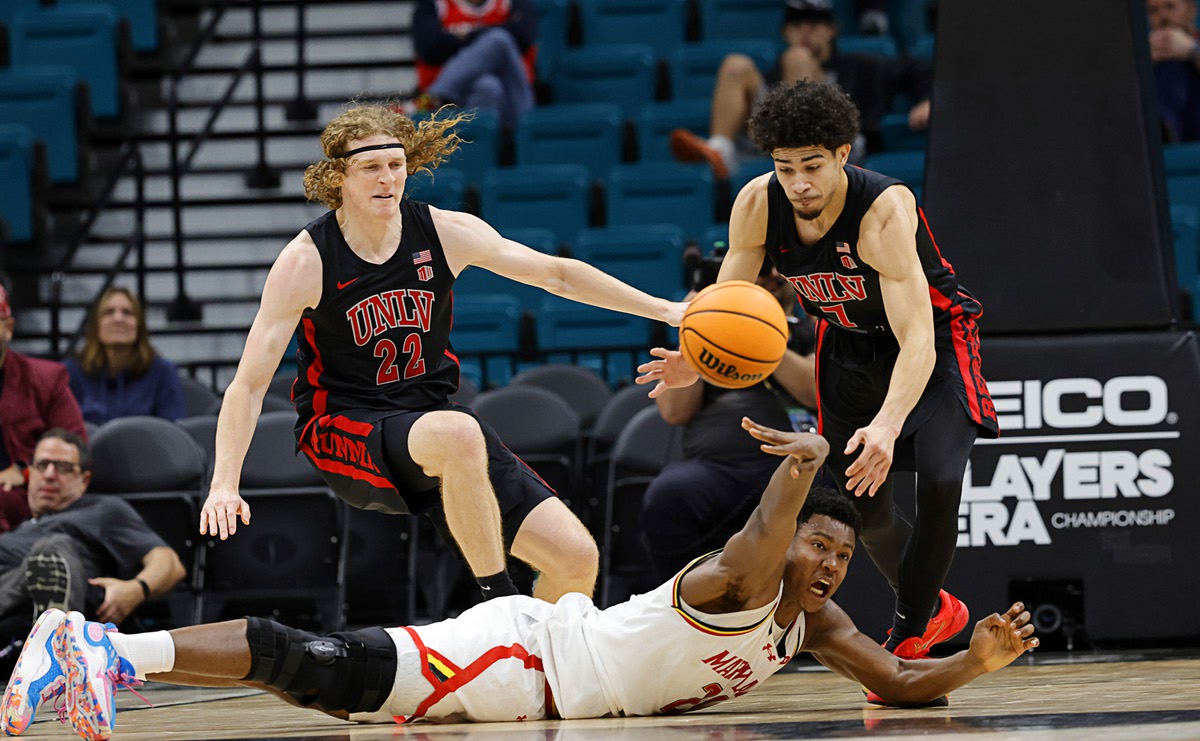 UNLV can't hold second half lead, falls to Maryland in Players Era Festival