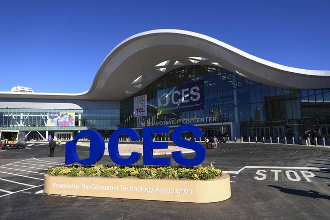 Photograph : LVCC Central Hall Ribbon Cutting - Las Vegas Sun News