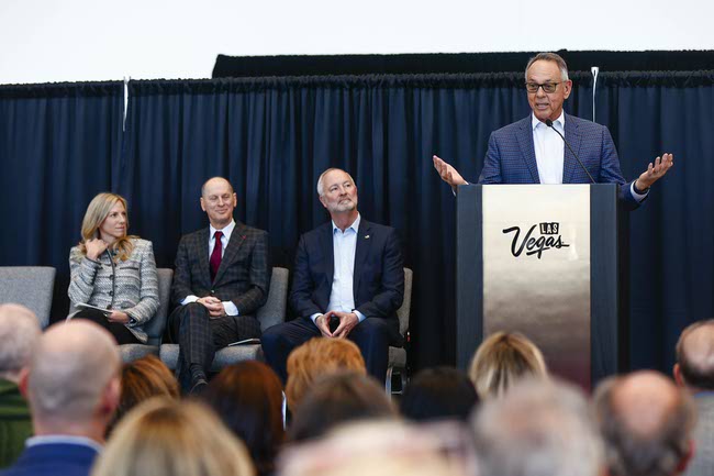 Photograph : LVCC Central Hall Ribbon Cutting - Las Vegas Sun News