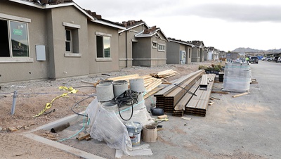 En Las Vegas, los costos de la vivienda están bajando, pero no debido a las deportaciones