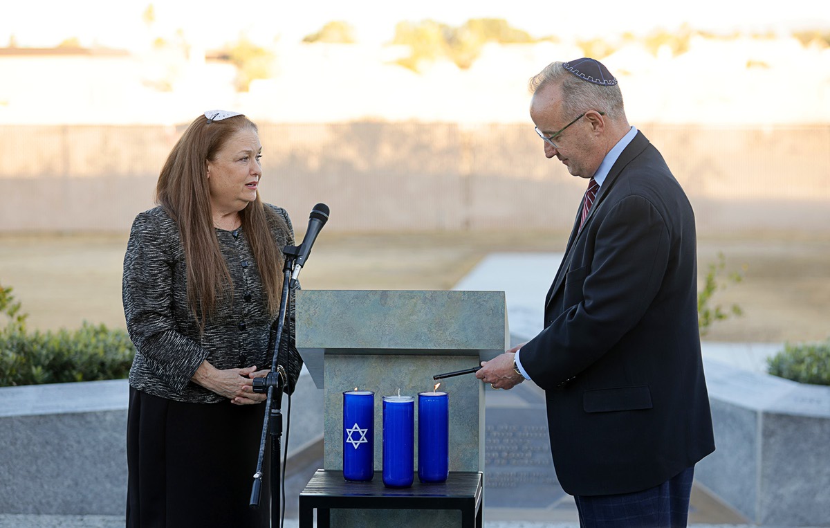 ‘Never again’: Las Vegas commemorates Holocaust amid fears of growing ignorance, antisemitism