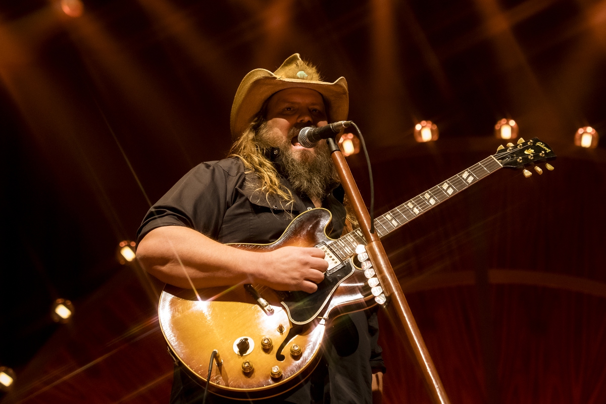 Grammy winner Chris Stapleton strikes a chord at Park MGM