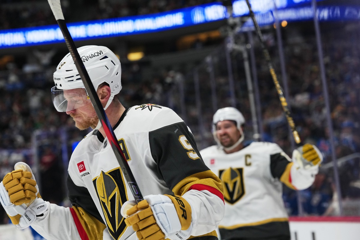 Eichel scores in OT, Knights clinch playoff berth with 3-2 win over Avs