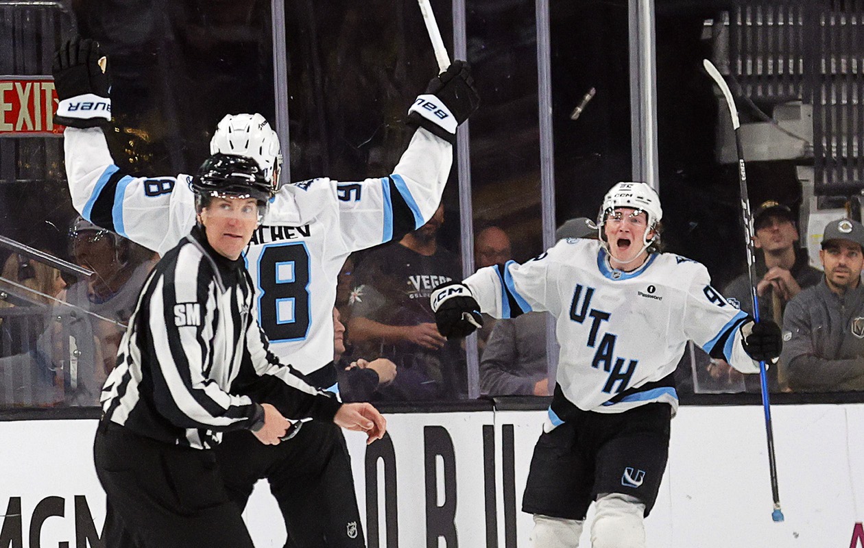 Cooley scored a game-winning goal with six minutes remaining to lead the Mammoth to a 3-2 victory over the Golden Knights. The series is now knotted up heading to Utah. ....