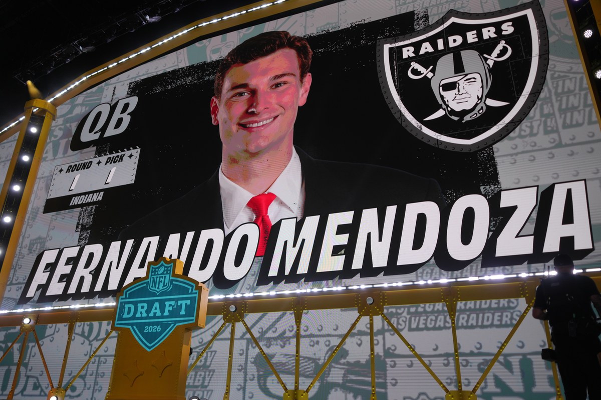 Fernando Mendoza era begins for Raiders after taking quarterback with No. 1 pick