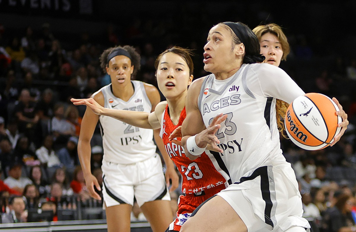Carter scores 22, Young adds 20 as Aces beat Sparks 105-78