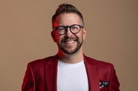 Making complex, high-end experiences feel effortless is what Travis Turner does best. 