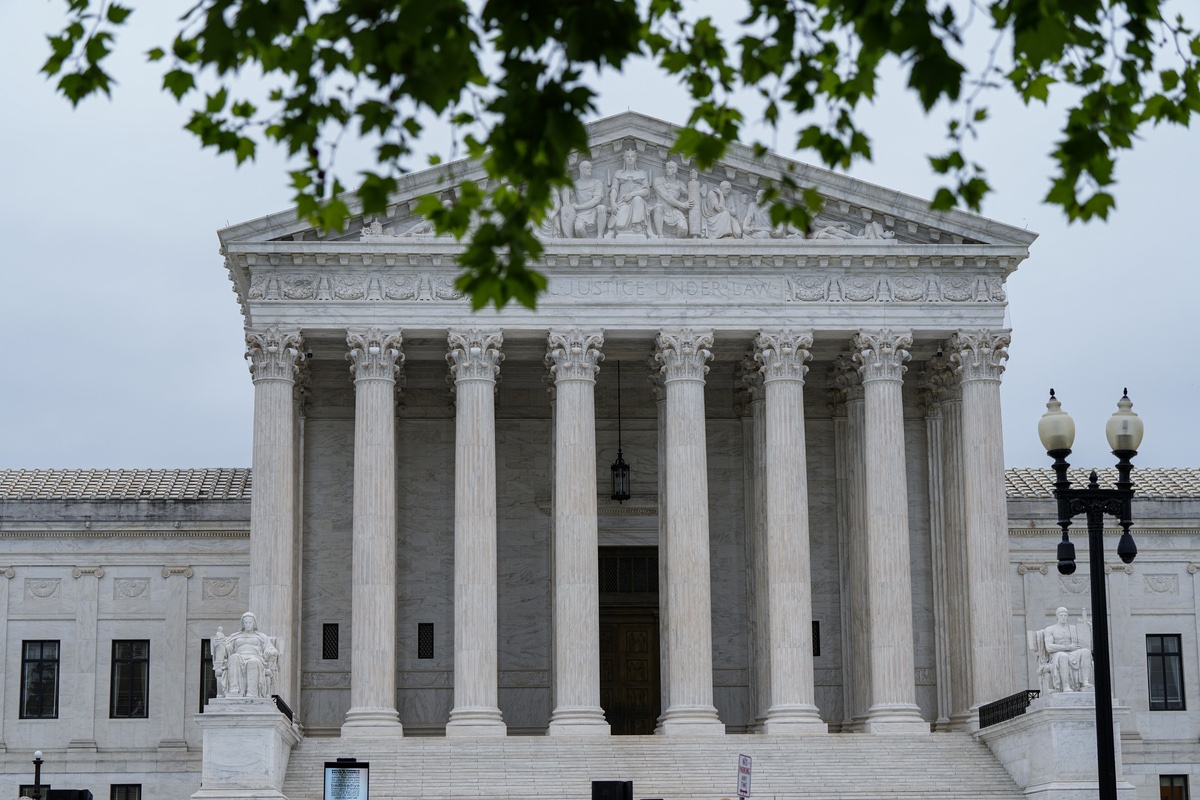 : America needs to move forward, not to its violent past