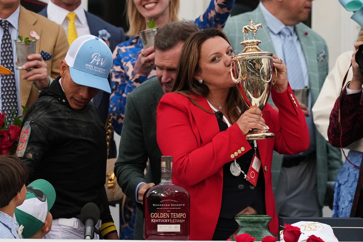 Golden Tempo takes the Kentucky Derby; Cherie DeVaux becomes the 1st woman to train its winner