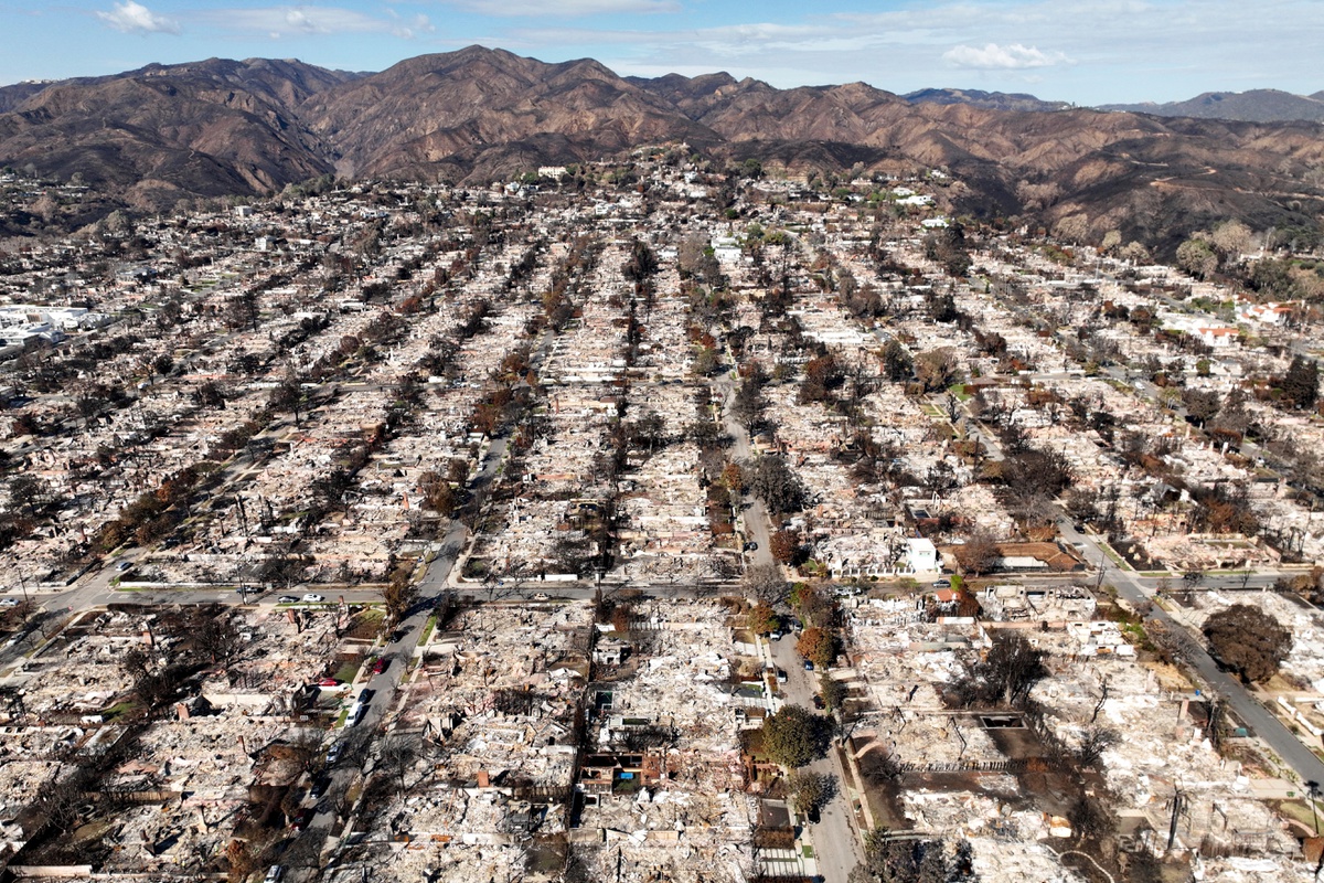 As drought worsens, Western states brace for wildfires, water shortages Posted 2:00 a.m. Marner’s hat trick propels Golden Knights to 6-2 rout of Ducks and 2-1 series lead Posted 10:11 p.m. A once-in-a-generation Tahoe estate goes on the ma