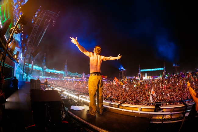 John Summit draws a huge crowd at Kinetic Field on Day 2 of the 2026 Electric Daisy Carnival Las Vegas.