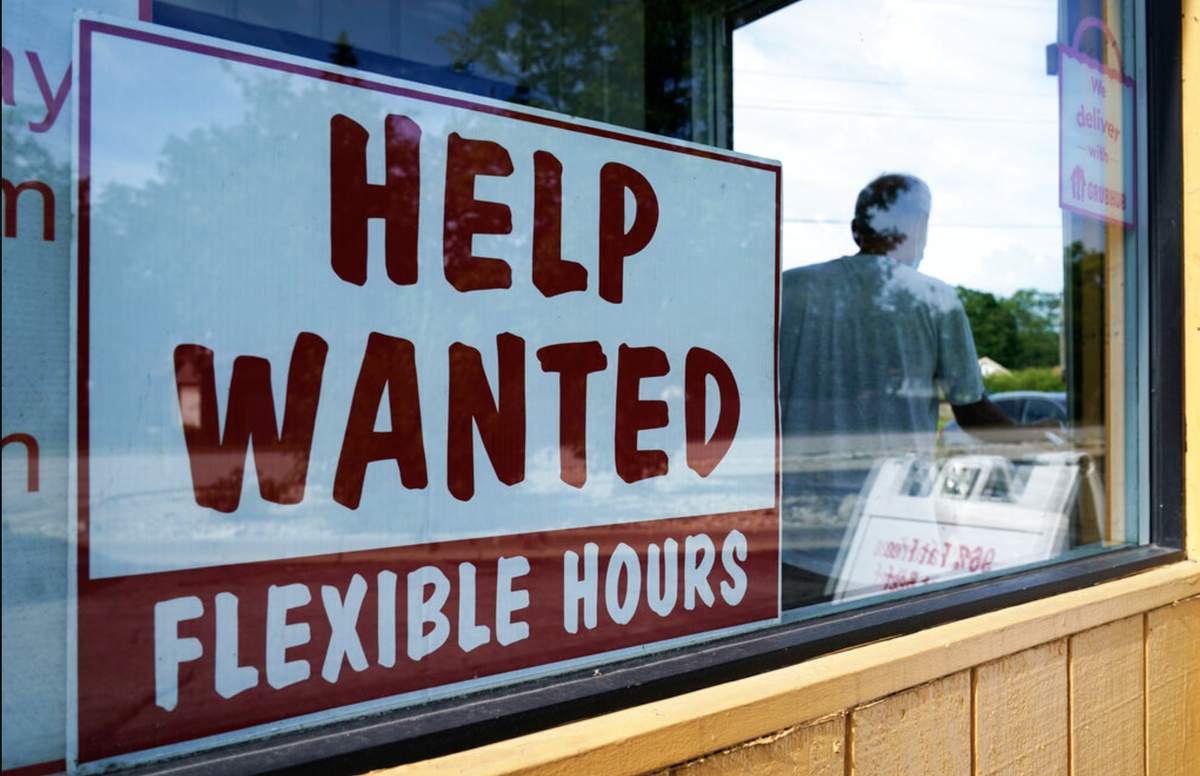 Nevada adds jobs at nation-leading pace, but market tells a more complex story