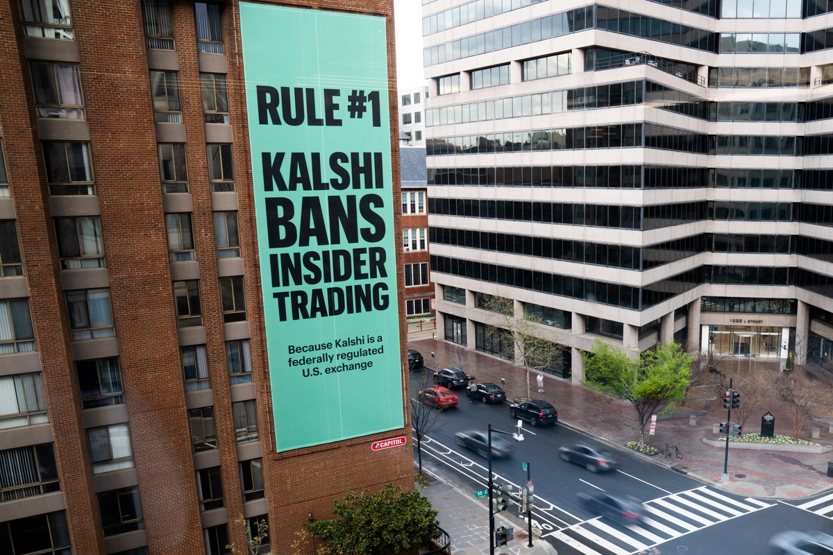 Ex-SEC chair says Kalshi is flat wrong: Sports bets aren’t swaps