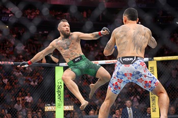 McGregor Loses fight Due to Injury