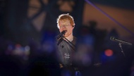 In a taped message before the concert, Ed Sheeran introduced the loop station, the foot-controlled device that lets the solo artist sound like a full band. It was a fitting kick-off for a “LOOP Tour” show built on live layering and self-made sound, a reminder that the stadium-ready spectacle still starts with one man, one guitar and the stubborn, looping persistence that got Sheeran there.

