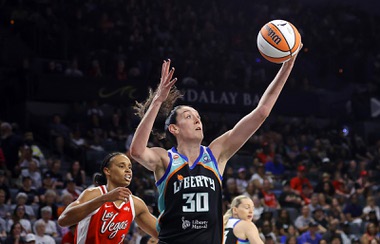 Aces Defeat Liberty&nbsp;104-99