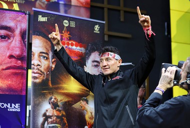 Roach and Zepeda Make Wight For Title&nbsp;Fight
